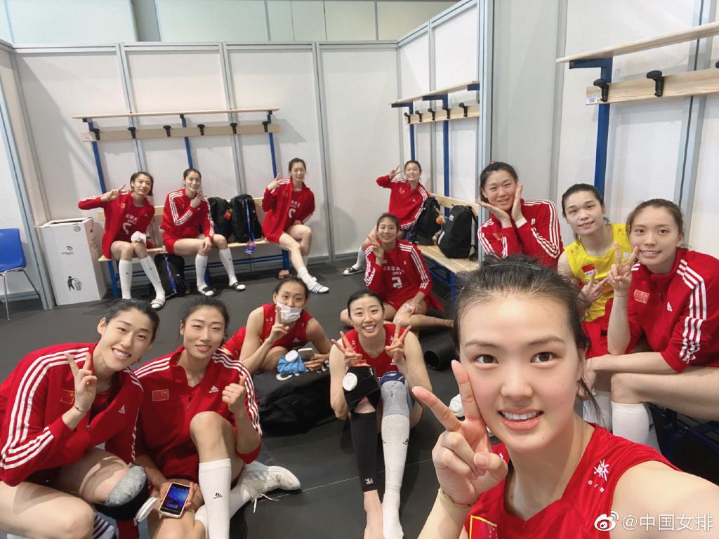 世联赛中国女排3-2大逆转德国女排 张常宁23分(2)