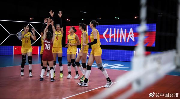 收官战3比0完胜美国队 中国女排结束世界联赛征程(1)