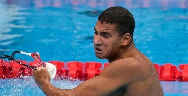游泳杀出大黑马！18岁突尼斯小将400米自由泳爆冷夺冠，解说惹争议(3)