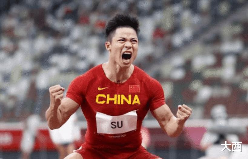 强如苏炳添也没拿过全运会百米金牌，3次参赛2次摘银，分别输给谁(2)