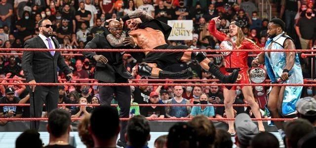 大E成为新科WWE冠军的五大原因曝光！罗曼首度回应大E夺冠！(2)