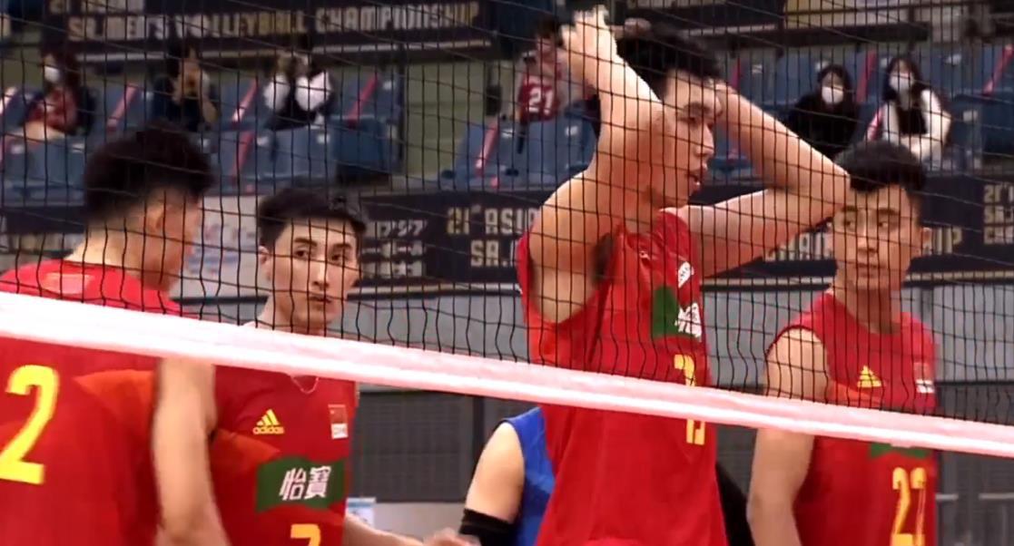 中国男排晋级四强，半决赛对手未确认，距离世锦赛席位还差一步(2)