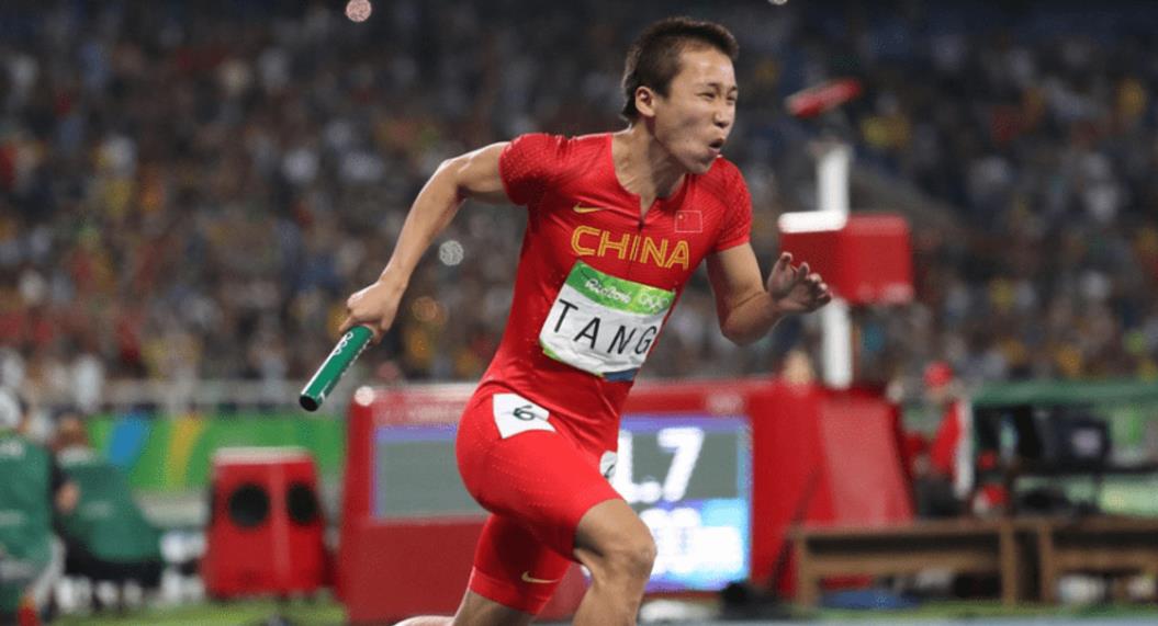 中国短跑又一巨星出世！击败谢震业夺200米冠军，两次参加奥运会(4)