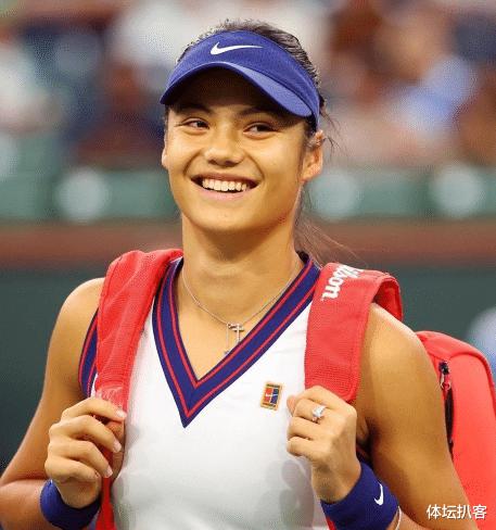爆大冷！华裔美网冠军10连胜终结，沮丧离场，对手排名第100位(3)