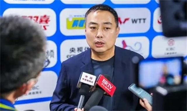 刘国梁谈卸任总教练风波：拒绝被降级当组长，主动辞职不愿从政(4)