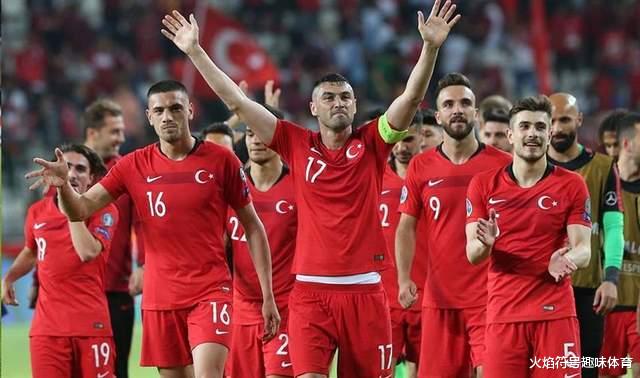 狂热的星月军团：土耳其足球历史最佳阵容，宁做凤尾不做鸡首(4)