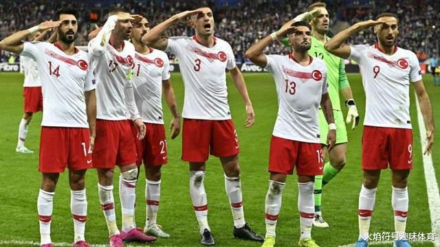 狂热的星月军团：土耳其足球历史最佳阵容，宁做凤尾不做鸡首(40)