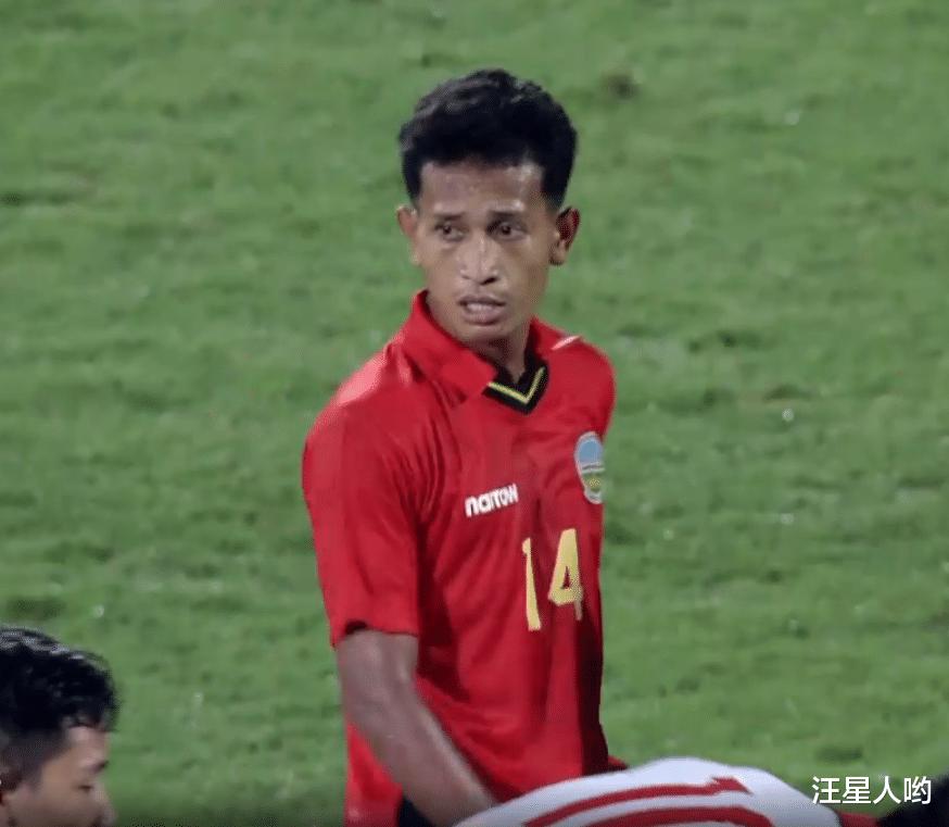 2-0！越南U23大爆发，轰20脚射门，但3场比赛进3球，攻击力不够强(3)