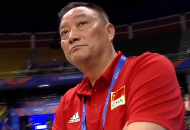 唏嘘，中国队1-3输了，对手世界排名第10，真是打不过 主教练无奈(4)