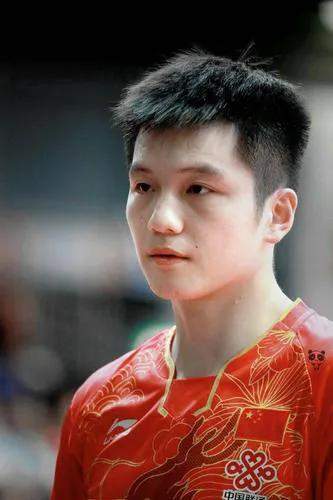 中国男乒30年十大名将：马龙是唯一，张继科创记录，许昕最可惜(68)