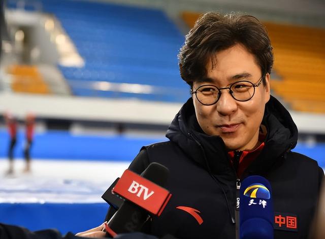 官宣！中国功勋教练正式回国，在外10年间，培养出4位奥运冠军(1)