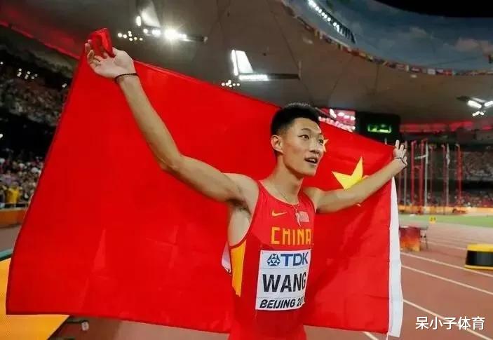 王嘉男创造历史，最后一跳8米36，绝杀东京奥运会冠军，拿下世锦赛金牌(3)