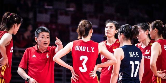 中国女排世锦赛前景不明，蔡斌连收噩耗，若战绩不佳恐将下课