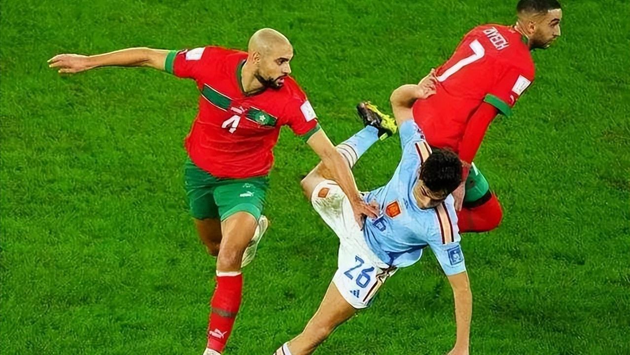 走下神坛！没有哈白布的西班牙玩不转传控，摩洛哥的足球更纯粹(2)