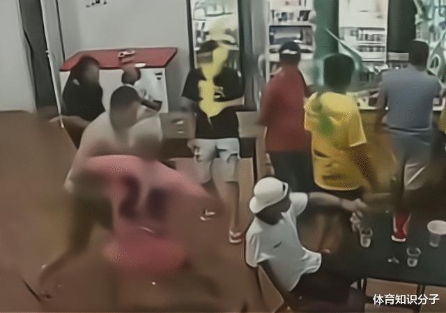 24岁巴西球员被枪杀！凶手连开6枪嚣张至极，网友：足球的悲哀(2)