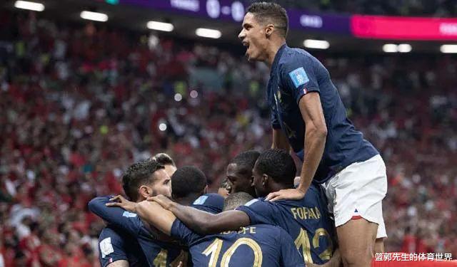 法国为何输掉决赛？内讧太多了！至少有三起内讧！