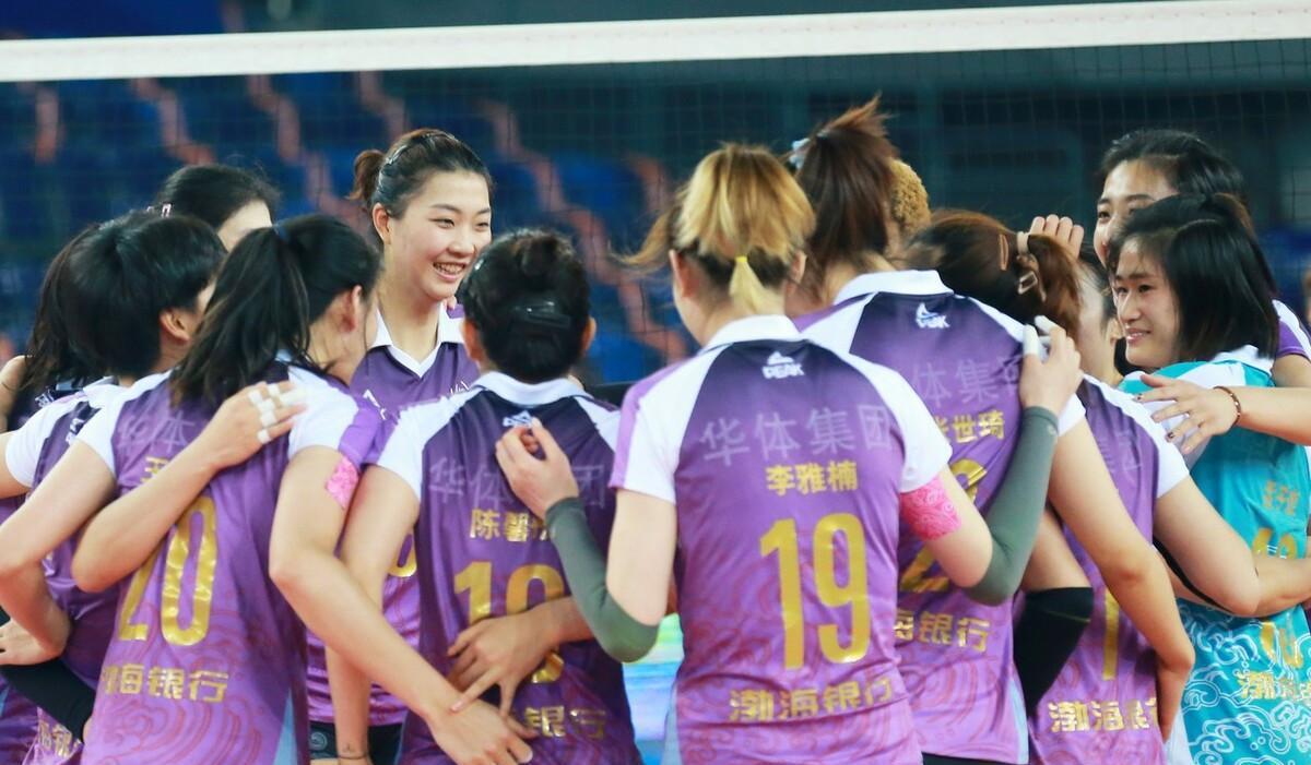 从天津女排参加亚俱杯争议，与缪依雯出国打球，谈国内联赛的问题