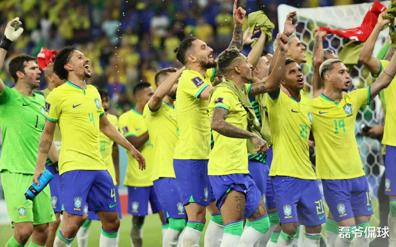 巴西队世界杯失利非爆冷，豪华锋线问题多多，终结能力成最大短板