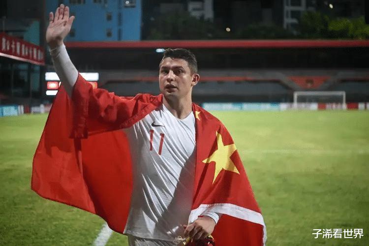 恭喜，中国足球传来喜讯：成都蓉城做出难得决定，球迷齐声点赞