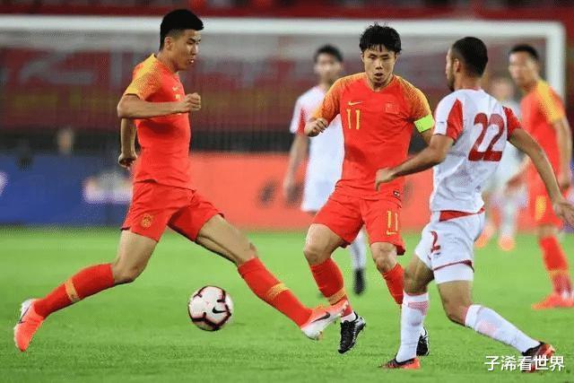 失望透顶，中国足球曝出争议猛料：多名国脚遭质疑，球迷骂声一片(2)