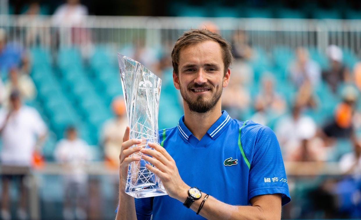 梅德韦杰夫夺冠，年度四冠，获得ATP积分年度最大(3)