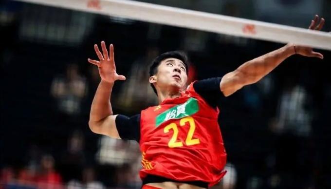 中国男排平均年龄仅24岁 征战世联赛4场比赛表现出色 未来可期(7)