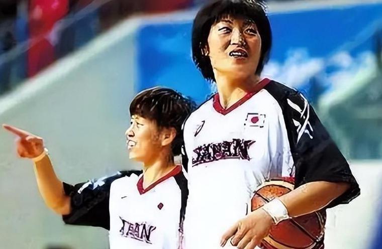 “篮球女神”王岑静：入日本籍后4次带队击败中国队，退役想回国(13)