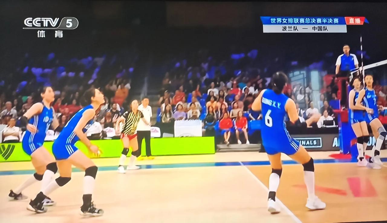 蔡斌的固执收到了回报

7月16日5:00，世界女排联赛总决赛半决赛，中国女排迎(1)