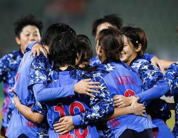 亚媒：悬念没有了，今年女足世界杯冠军100%会是这4支球队之一
1、日本
2、美(1)