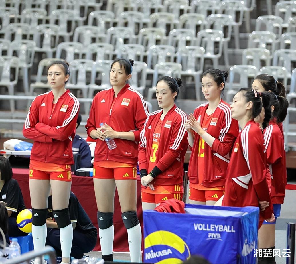 亚锦赛首日赛果：中国女排轻松获胜，越南队上演超级大逆转赢韩国