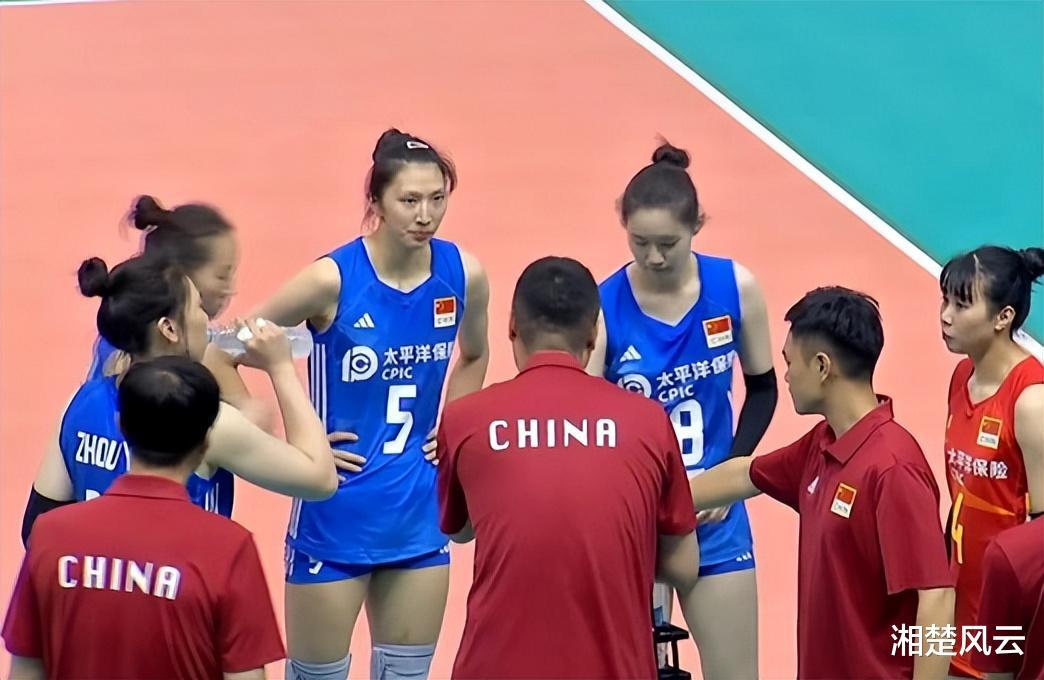3-0！中国女排多点开花，全面占优，横扫菲律宾队，取得两连胜(4)