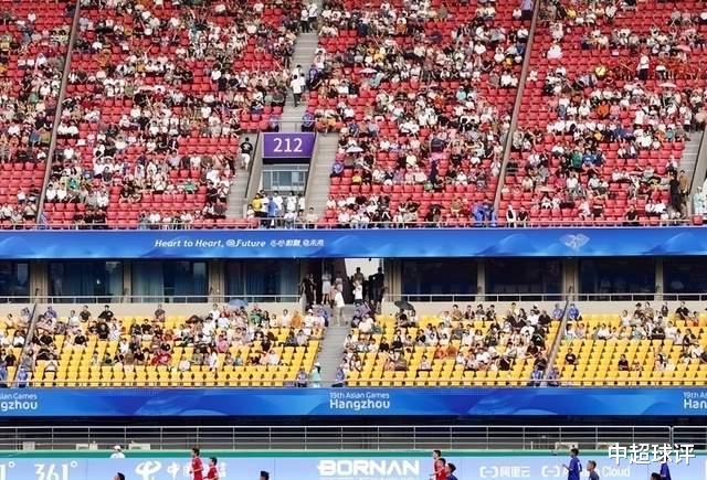 血浓于水！中国台北男足亚运会出局：杭州球迷鼓掌让领队落泪！(4)