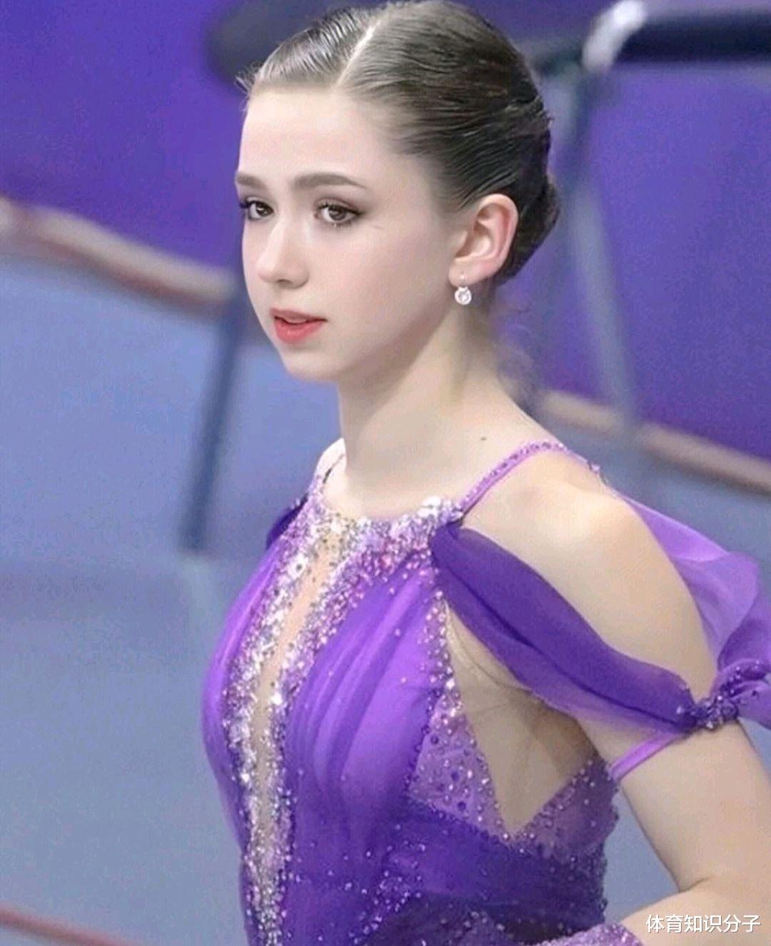 断崖式下滑！17岁瓦利耶娃无缘领奖台，奥运夺冠仅1年半就被取代(3)