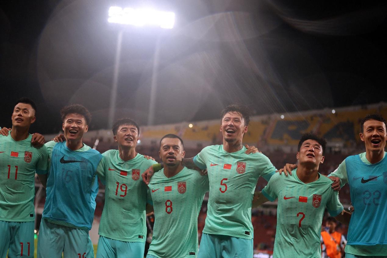 亚洲鱼腩难挡泰国！中国队10分出线，面对韩国客场输球也不怕(5)