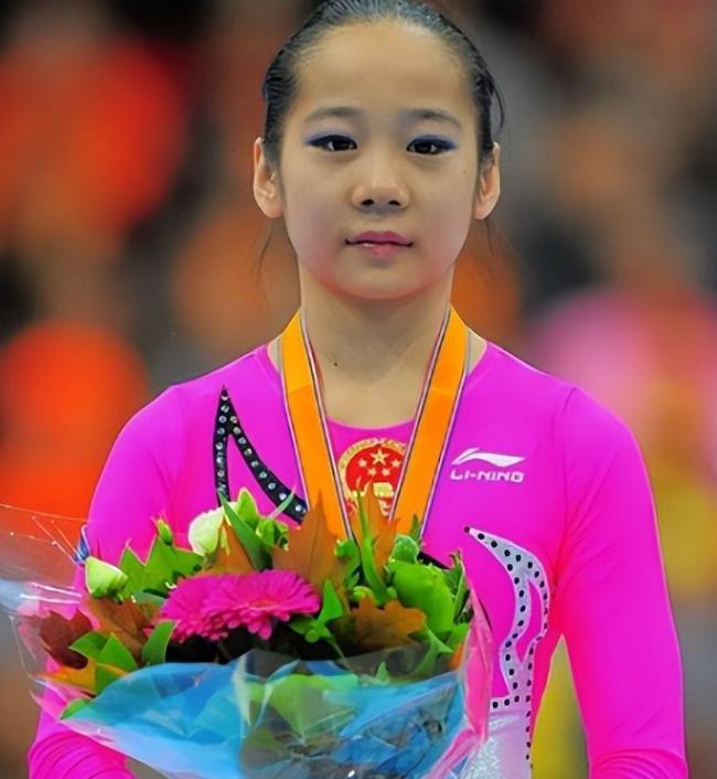 中国最矮奥运冠军，退役后北大就读，身材愈发挺拔，成北大女神(3)