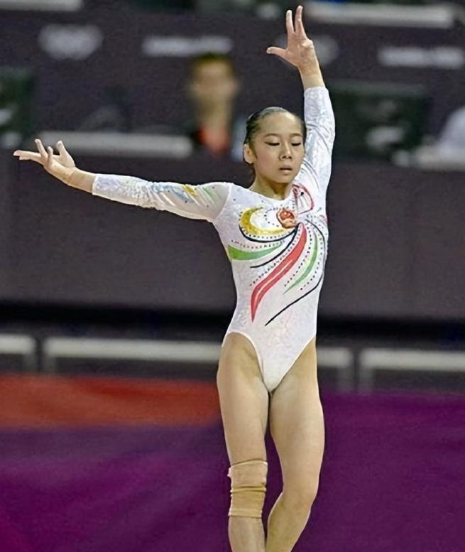 中国最矮奥运冠军，退役后北大就读，身材愈发挺拔，成北大女神(4)