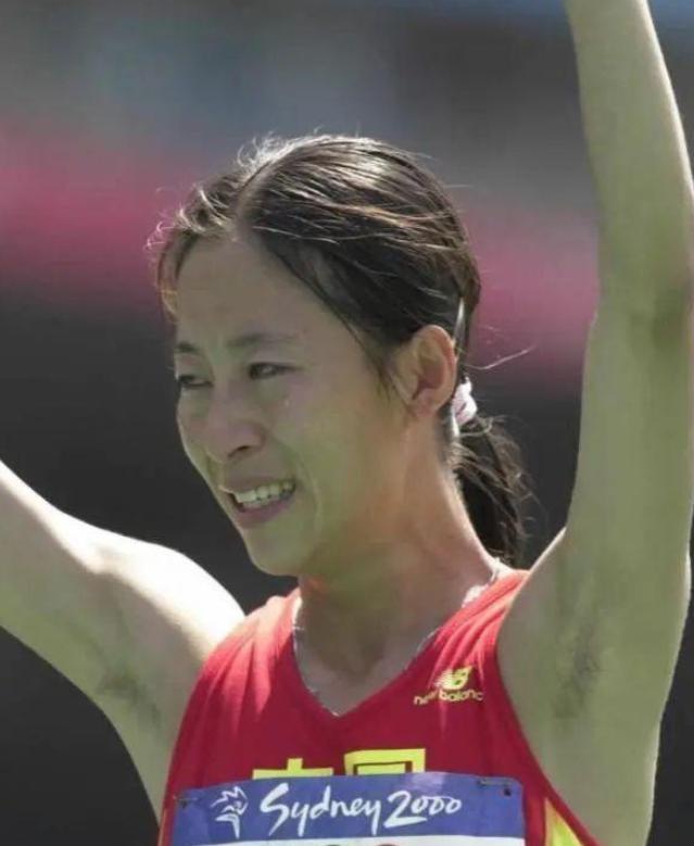 24年前，那个夺奥运金牌后，连国旗都找不到的王丽萍，现状如何？(15)