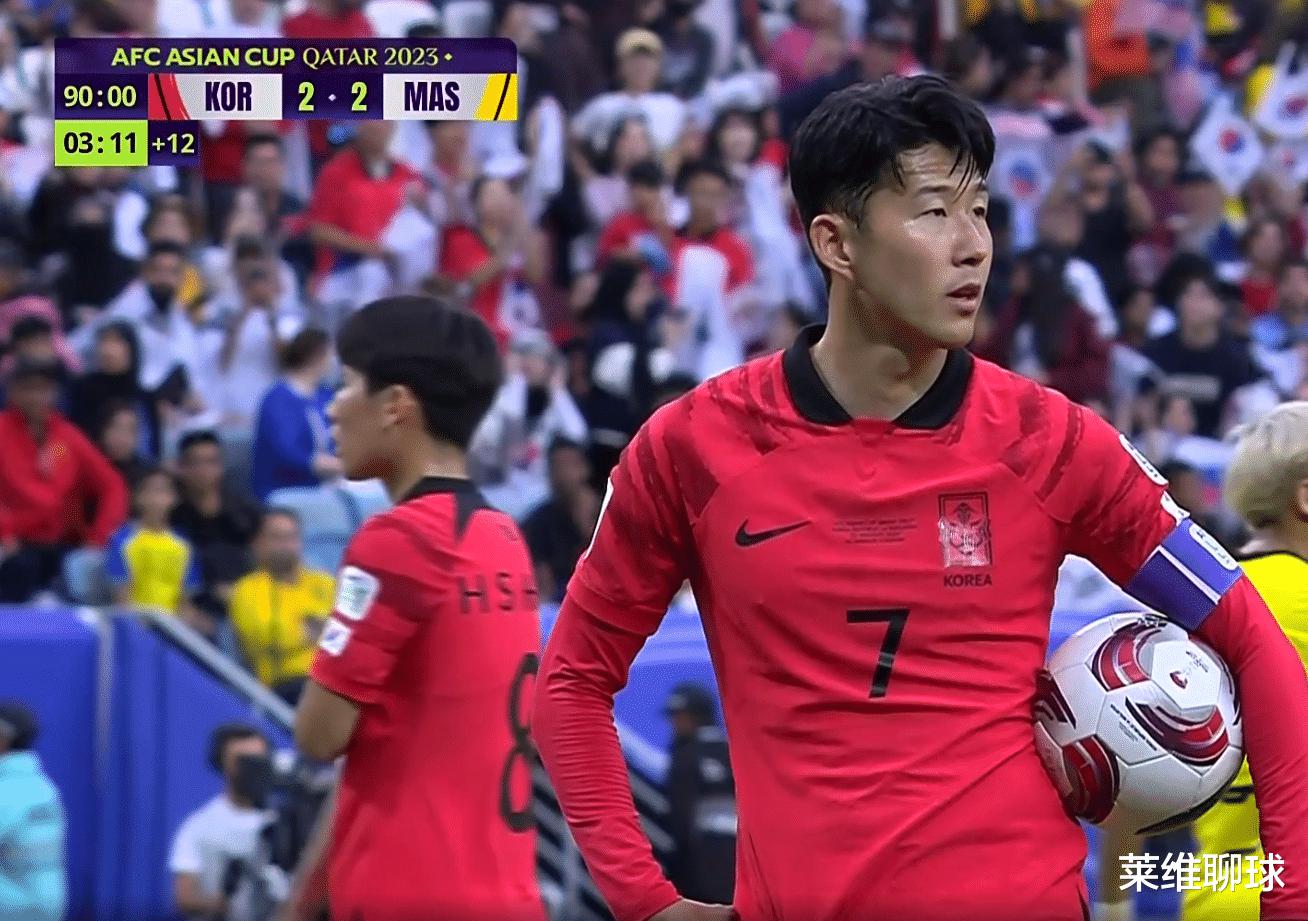 脸都不要了，韩国100分钟放水大弱队3-3，日本把全亚洲逼成了影帝
