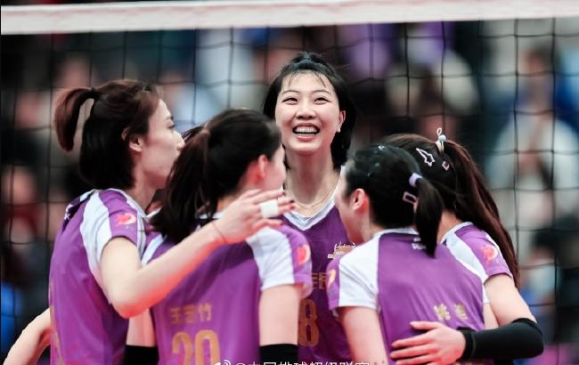 排超女排总决赛II天津复仇 3-0挫上海总分扳成1平