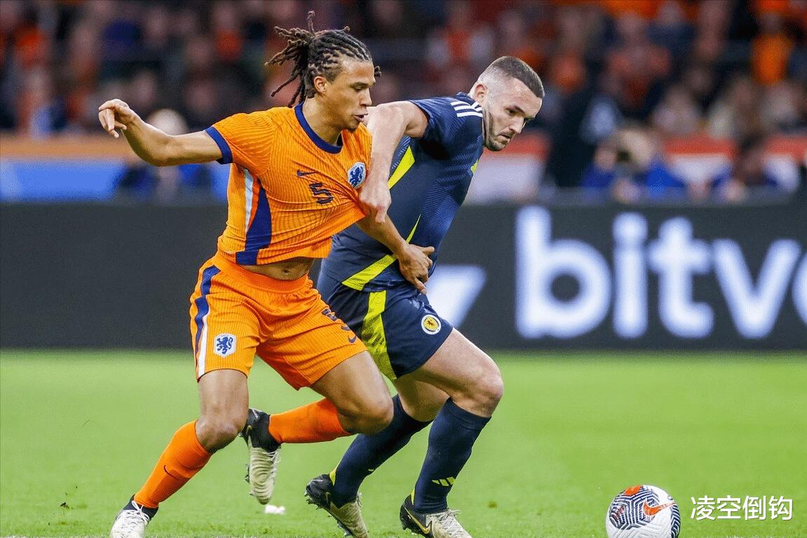 AC米兰悍将发威，荷兰踢疯，4-0横扫欧洲劲旅，连续6场保持不败