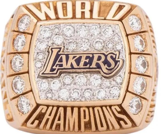 97.2万美元！科比总冠军戒指已被卖掉 售价破纪录创NBA历史新高(4)