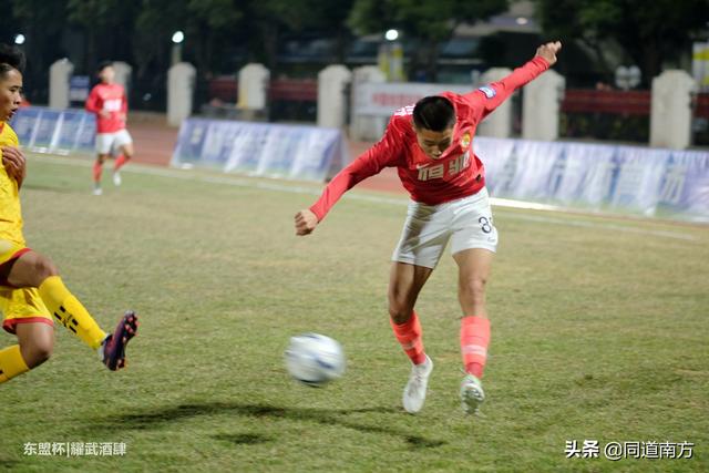 东盟杯：谭凯元造三球破越南南定，恒大U19进决赛对泰国巴蜀基利(15)