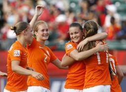 荷兰女足和瑞典女足谁实力更强？(10)