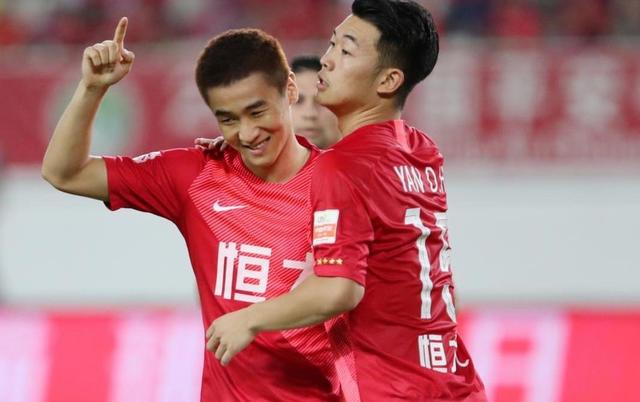 1-1！中国足球晚上传来利好：25岁国脚大爆发9场狂轰11球(5)
