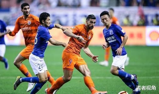 喜讯！中国足球即将迎来历史性时刻：中超成大赢家，日韩该慌了