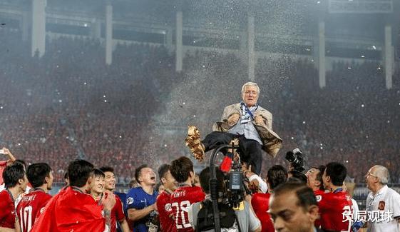 再见：前中超传奇主帅宣布退休，他曾3夺联赛冠军却与足协杯无缘(1)