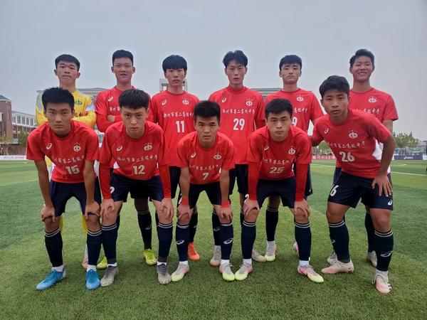 取得重要突破! 郑州市第二高级中学获得中国高中足球锦标赛季军(2)