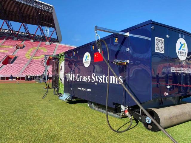中国首次拥有顶级草坪施工系统 为亚洲杯中超护航(2)