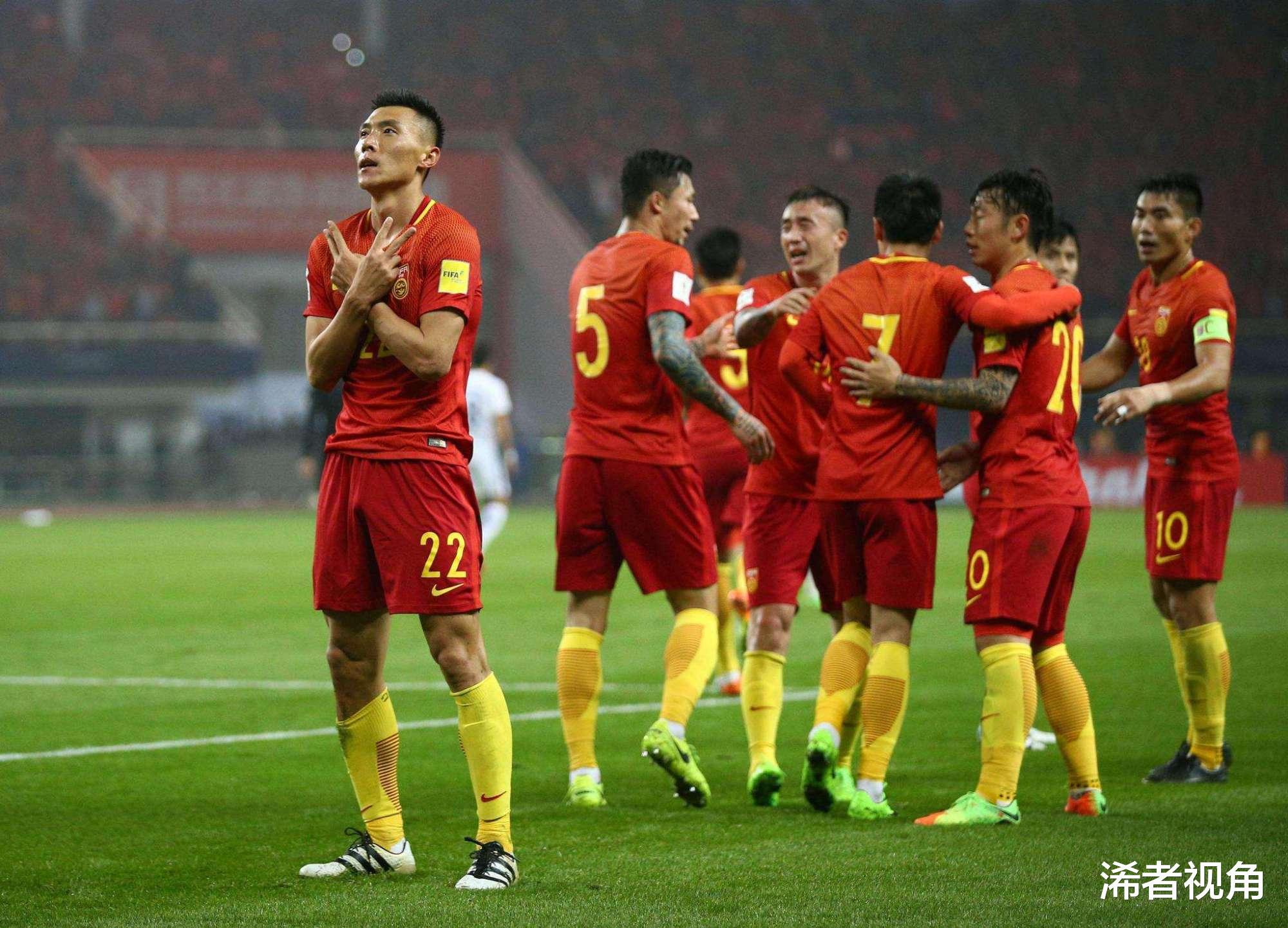 中国足球传喜讯! 上海1决定让国足受益: 这回想进世界杯或许有戏了(4)