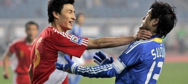 郑智和李玮峰都是中国足坛大佬，为什么球迷喜欢后者多过前者？